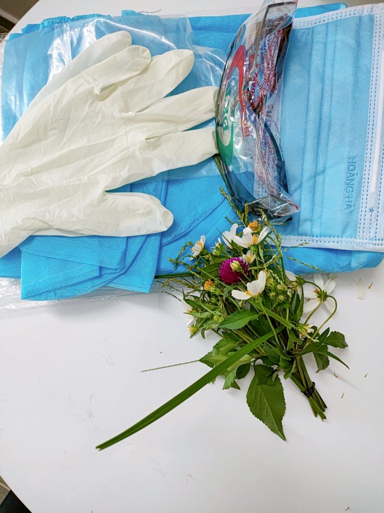 Quần áo bảo hộ y tế