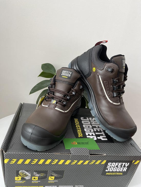 Mua giày bảo hộ jogger tại Bình Dương