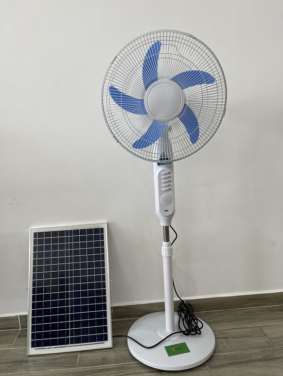 Bán quạt năng lượng mặt trời