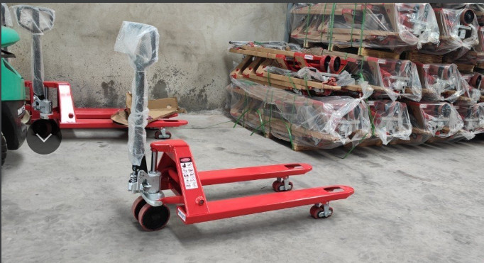 gia-xe-nang-tay-tai-binh-duong