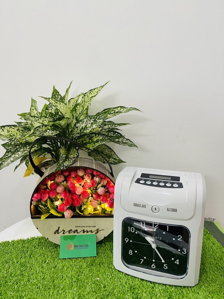 may-cham-cong-the-giay-binh-duong