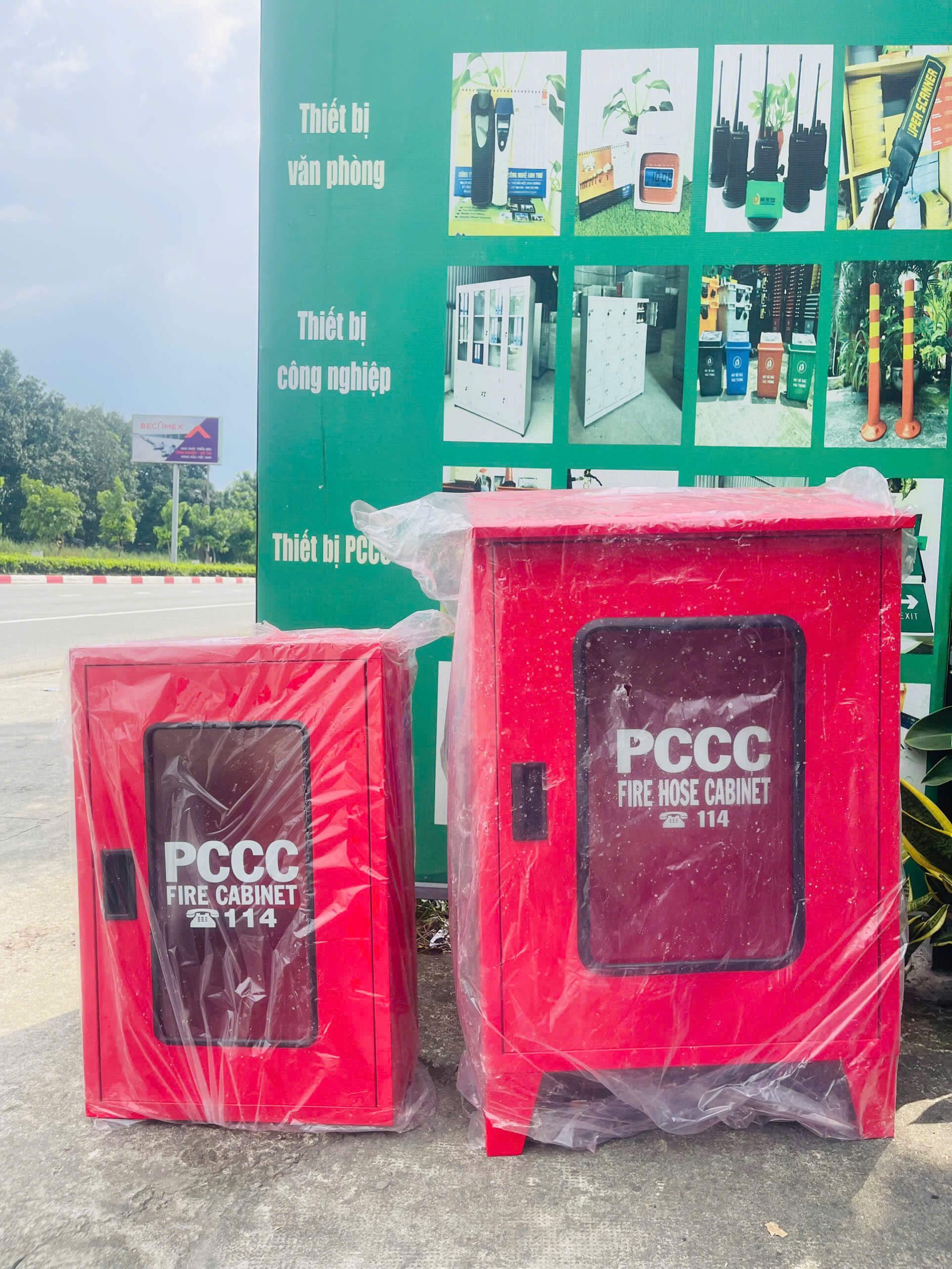 HCM Tủ đựng dụng cụ chữa cháy giá rẻ